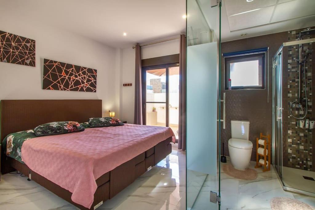 Villa Nina With Pool โรฮาเลส ภายนอก รูปภาพ