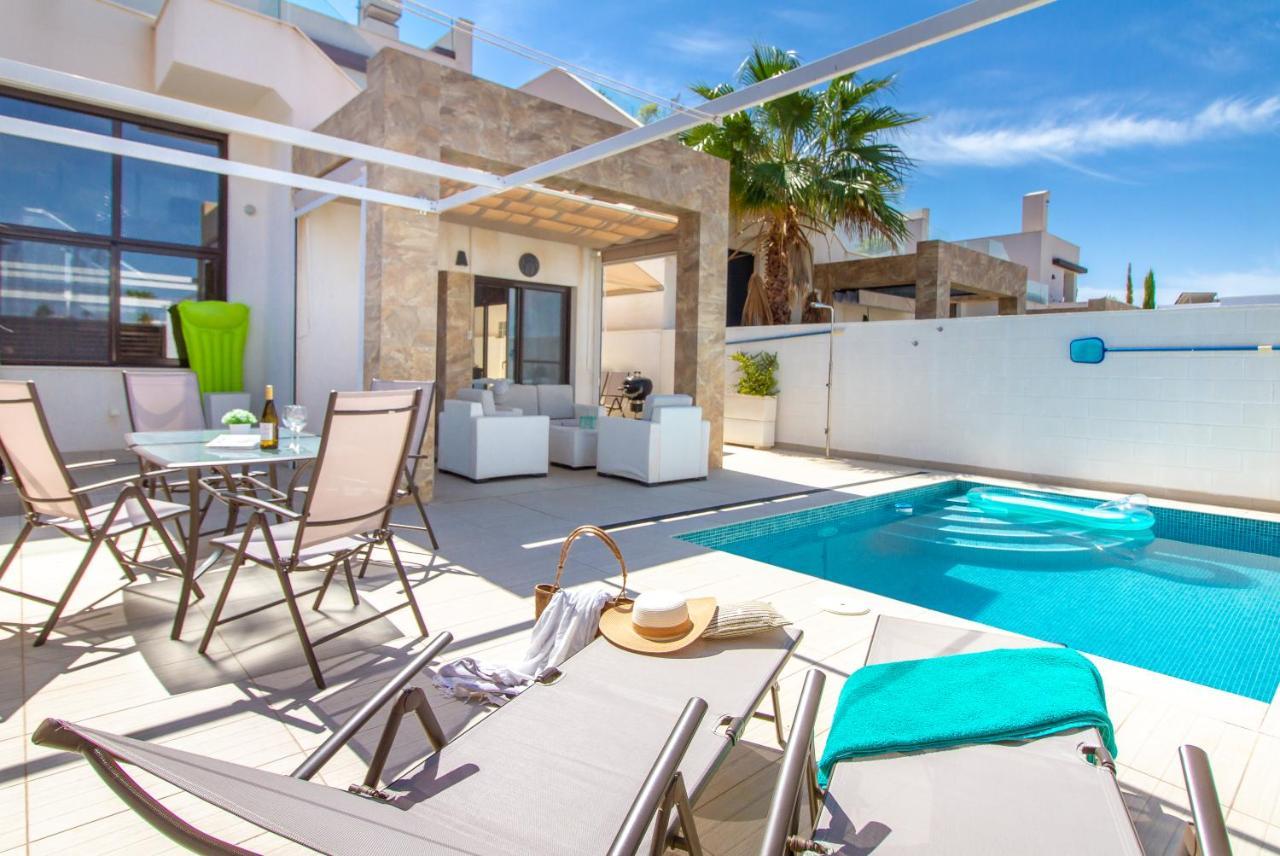 Villa Nina With Pool โรฮาเลส ภายนอก รูปภาพ