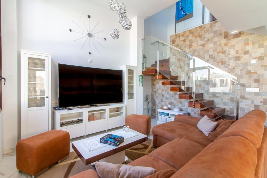 Villa Nina With Pool โรฮาเลส ภายนอก รูปภาพ